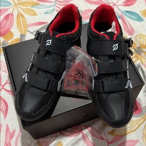 NWT Peloton Cycling Men's Shoes Black & Red Size 14  w Cleats.  Euro size 47.
